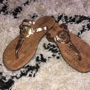 Size 6 micheal kors flip flops
